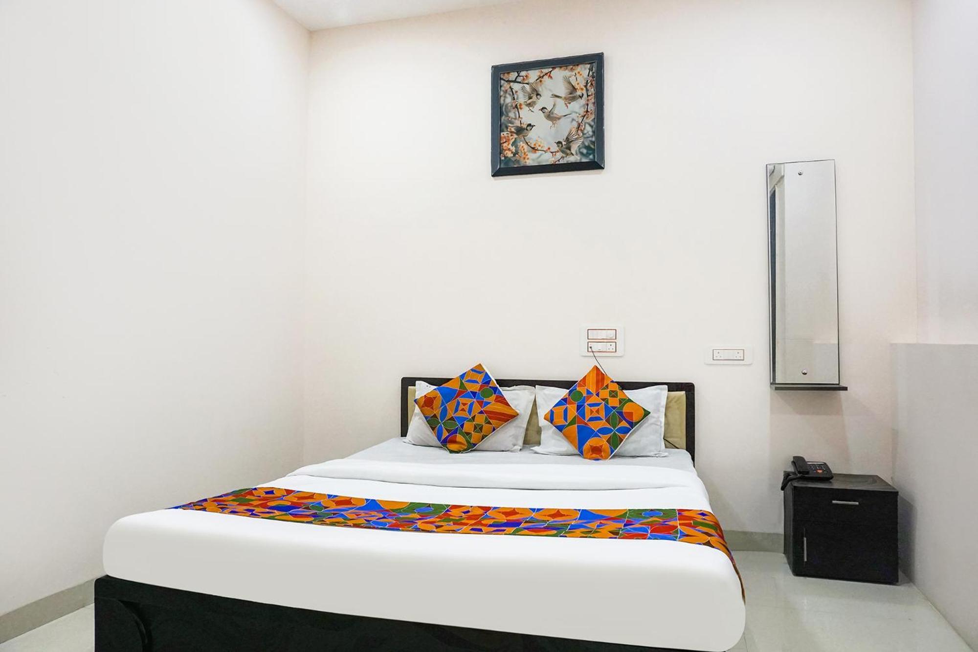 Fabhotel Rachana Residency - Nr Shivaji Nagar Metro Station Pune Extérieur photo